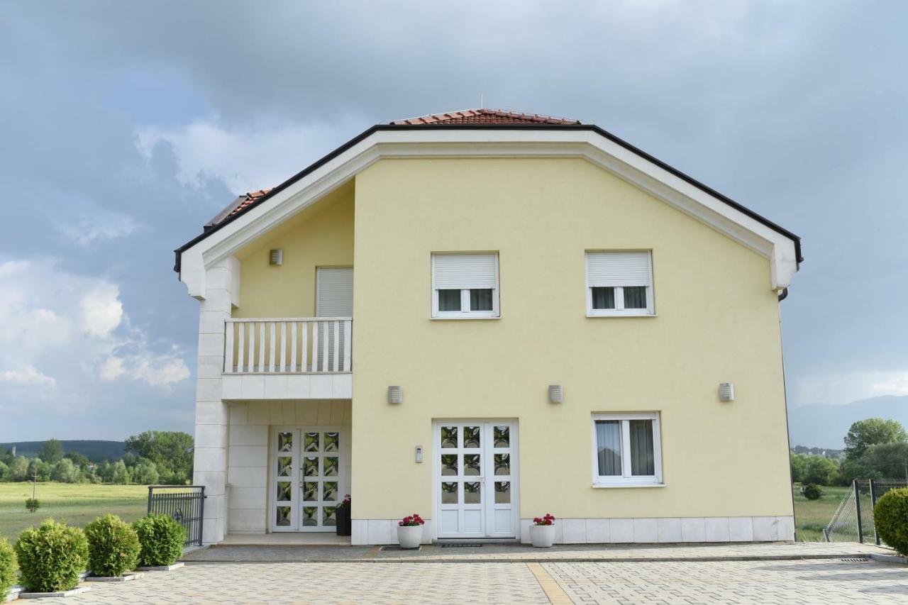 Apartman Ливно Экстерьер фото