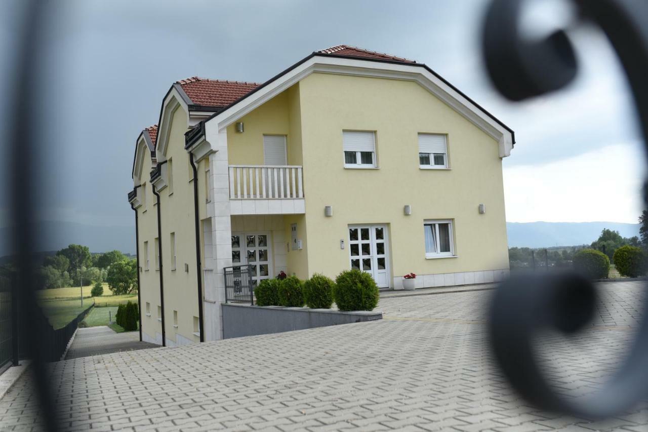 Apartman Ливно Экстерьер фото